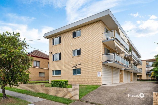 2/40 Dunellan Street, QLD 4120