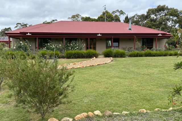 385 Foxs Elbow Road, NSW 2622