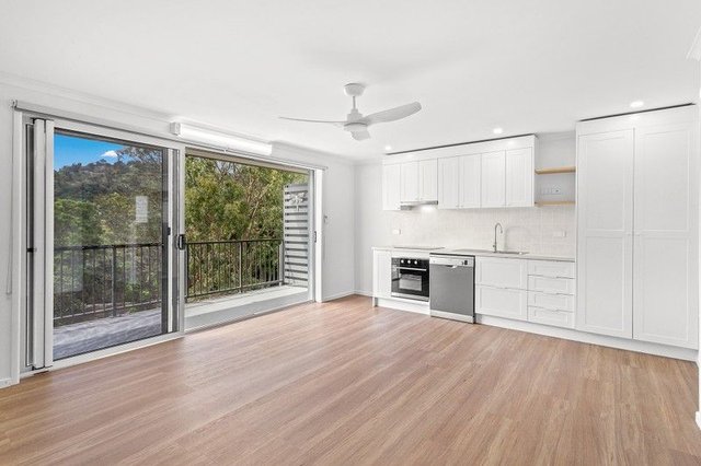 3/5-7 Simmons Street, QLD 4802