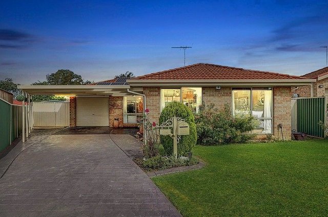 24 Wollomombi Way, NSW 2171