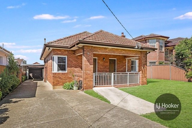 12 Locksley Avenue, NSW 2160