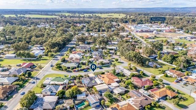 4 Peter Street, WA 6208
