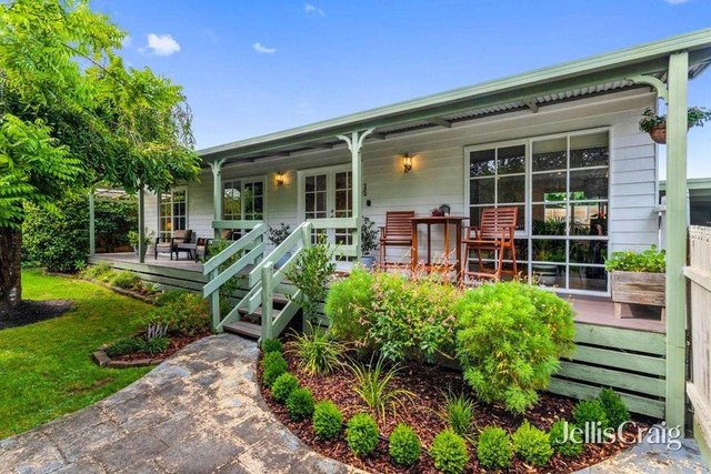 2/9 Eastmead Road, VIC 3136