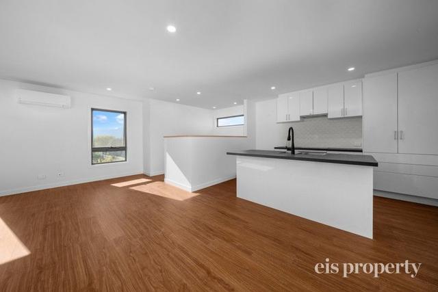 2/19 Continental Street, TAS 7010