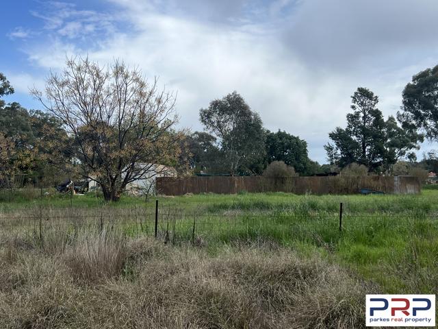 64 Military Road, NSW 2870