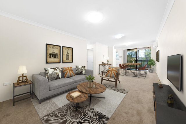2/38 Memorial Av, NSW 2160