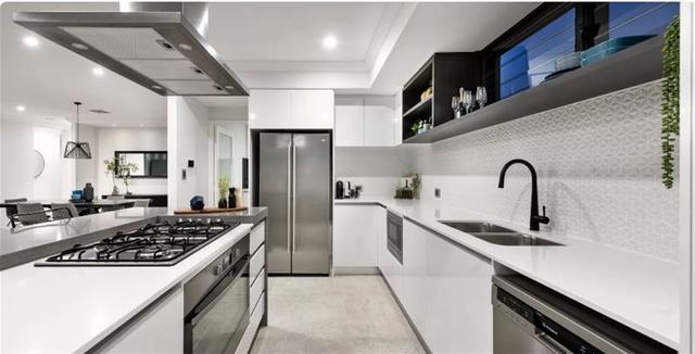 92/1 Mariginiup, WA 6078