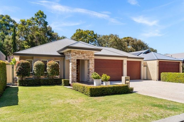 90 Santons Approach, WA 6280