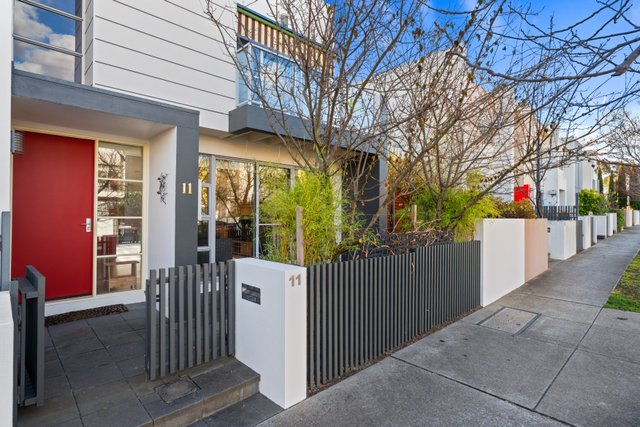 11 Chance Street, ACT 2911