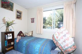 Bed 5 (2009-05-01)