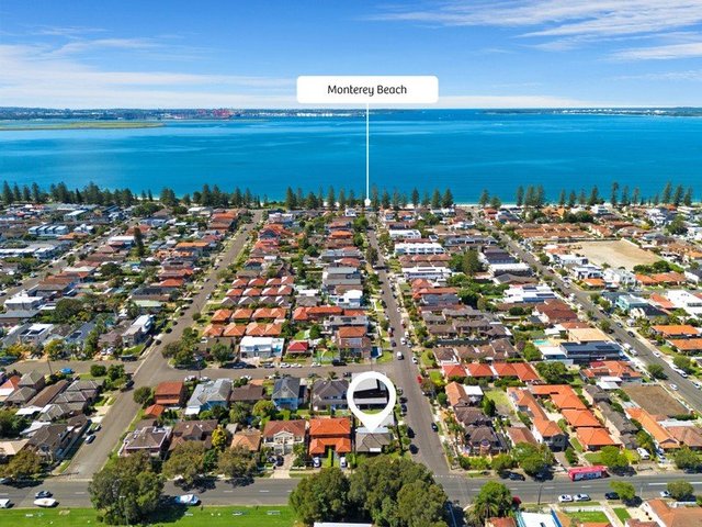 12 Chuter Avenue, NSW 2217