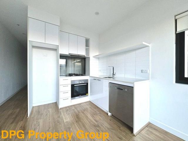 313/12 Olive York Way, VIC 3055