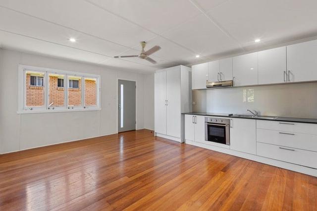 2/82 Eugaree Street, QLD 4215
