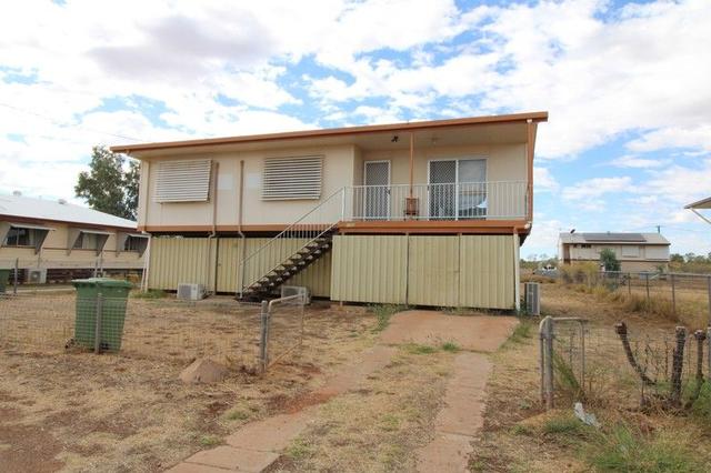 58 Steele St, QLD 4824