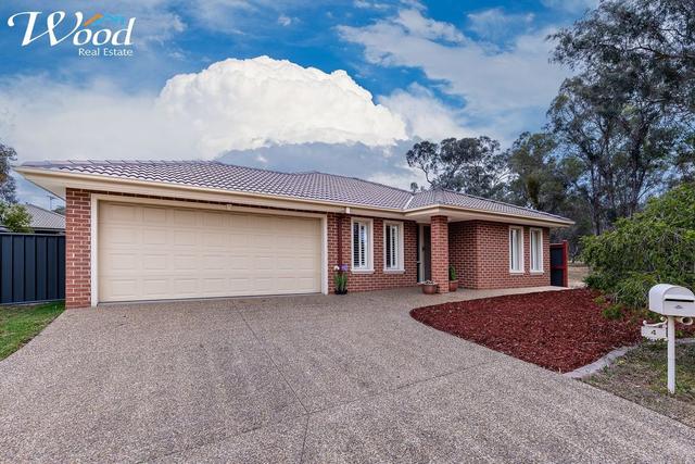4 Guthega Crt, NSW 2640