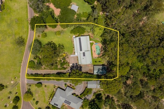 4 Rectory Park Way, NSW 2577