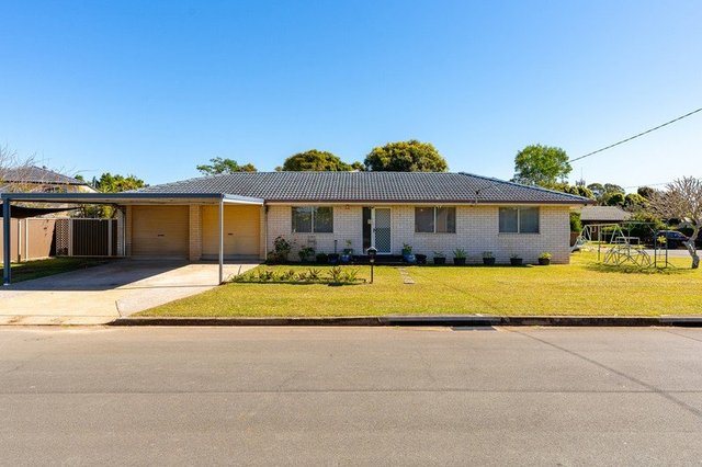 33 Arrakune Crescent, QLD 4503