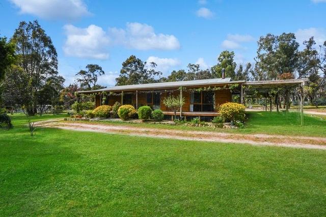 2 Cassell Ct, VIC 3381
