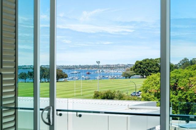 35/35 Esplanade, WA 6009