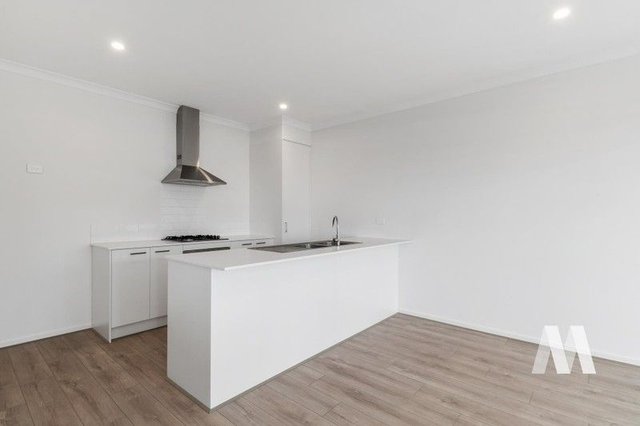 2 Praise St, VIC 3978