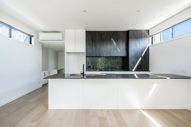 unit 9/8 McColl Ct, VIC 3055