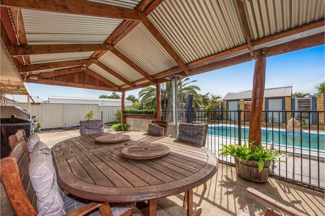 42 Midsummer Circle, WA 6208