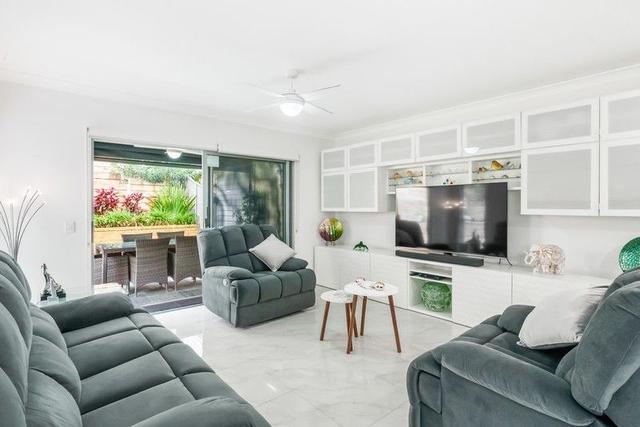 15a Sapphire Place, QLD 4221