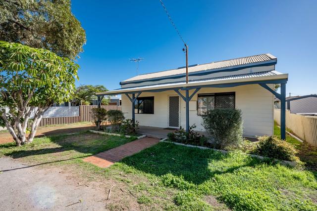 6 William Street, WA 6530