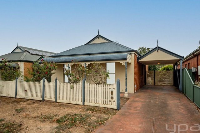 11 Pelham Crescent, VIC 3024
