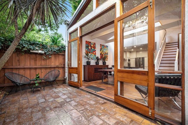 8 Enfield Street, VIC 3182