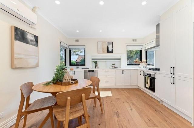 1/4 Glenmore Grove, VIC 3149