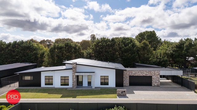 8 Millwood Lane, NSW 2621