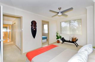 Bedroom 1 (2015-10-10)