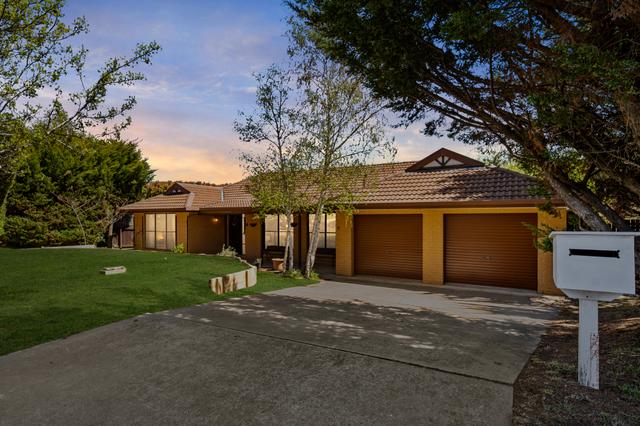 9 Parkview Crescent, NSW 2619