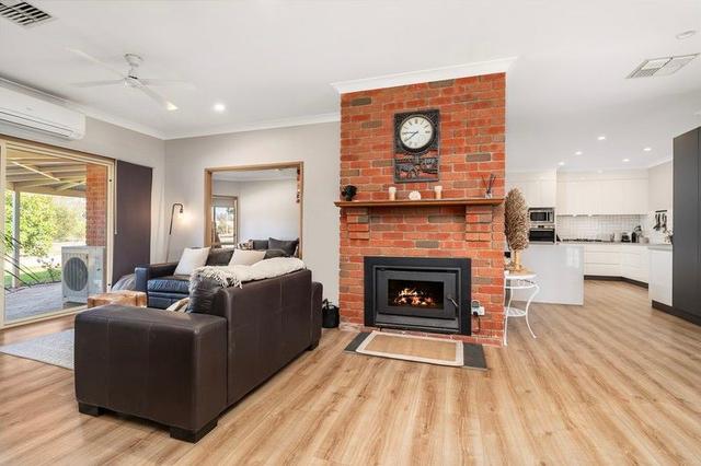 49 Willow Way, NSW 2640