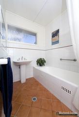 Bathroom (2009-02-12)