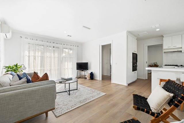 2/12 Fewster Road, VIC 3188