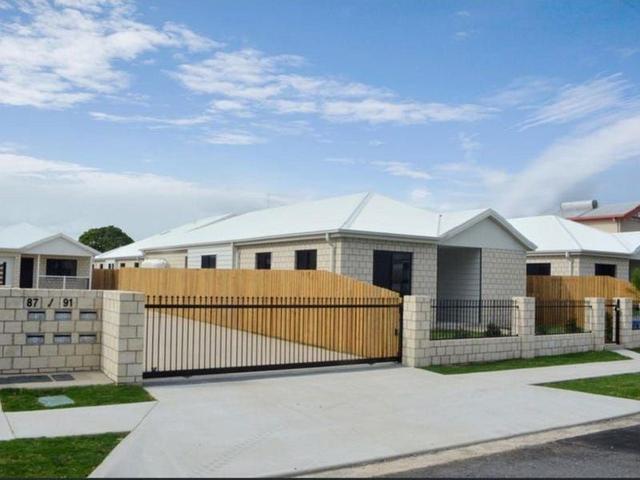 1/87 West Street, QLD 4700