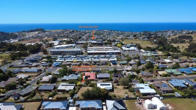 8 Taroona Avenue, TAS 7320