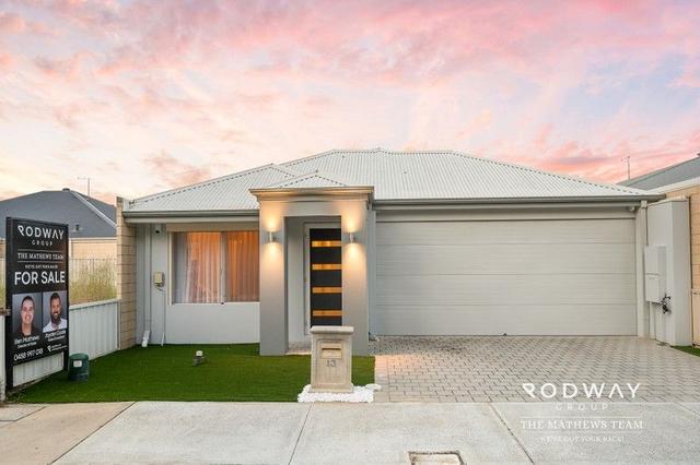 13 Heathcote Rd, WA 6112