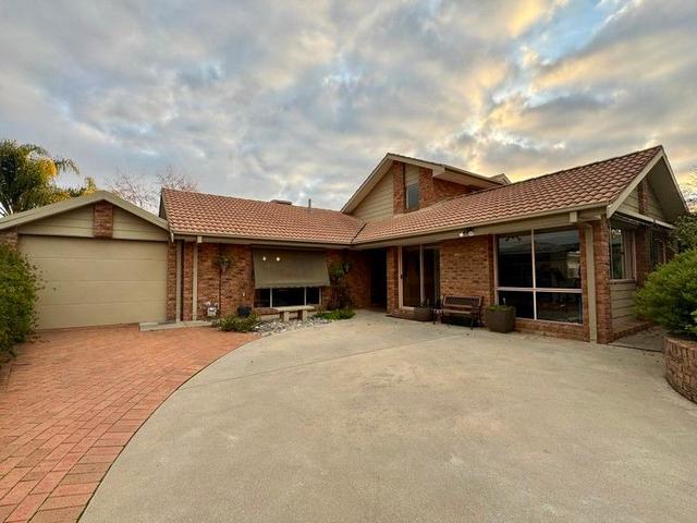 8 Murray Heights, VIC 3644