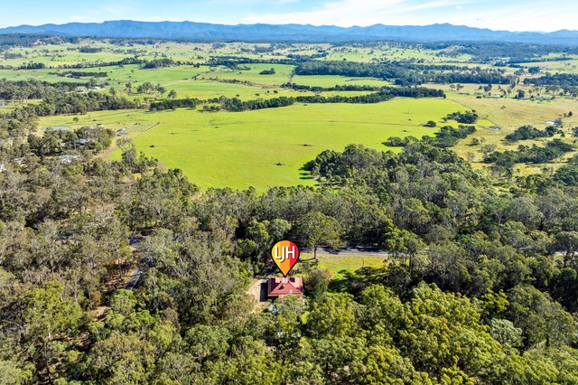 8 Berriman Drive, NSW 2537