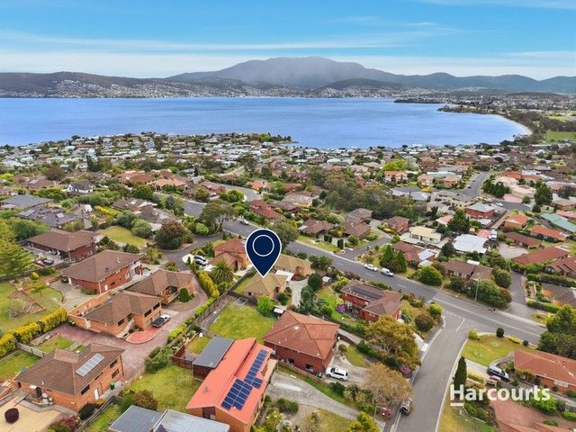 1/4 Holland Court, TAS 7018