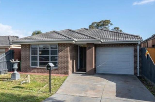 33 The Glade, VIC 3976
