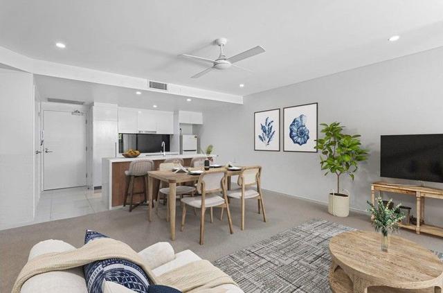 434/33 Lakefront Crescent, QLD 4227