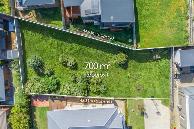 15 Balboa Grove, VIC 3222