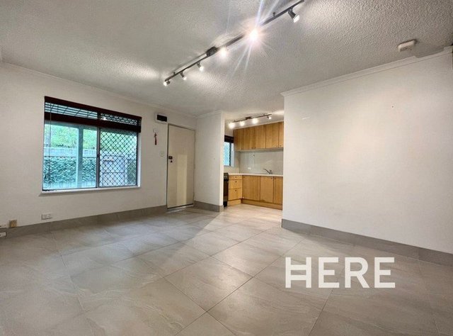12/15 Flynn Street, WA 6018