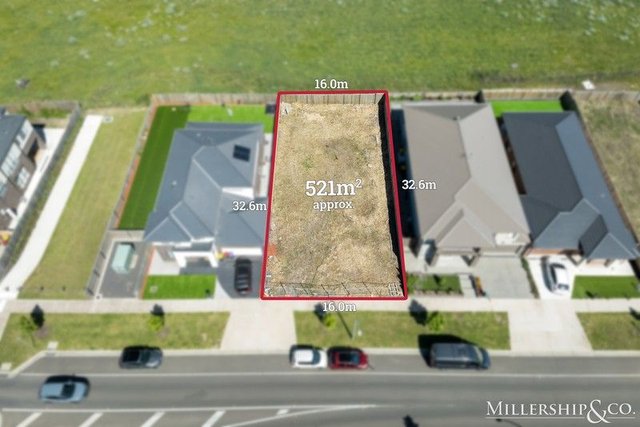 35 Willaroy Boulevard, VIC 3064
