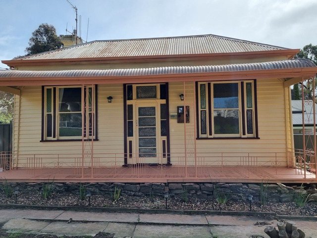 2 Olive Street, VIC 3550