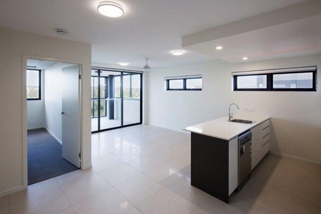 ID:21165720/37-39 Regent Street, QLD 4102